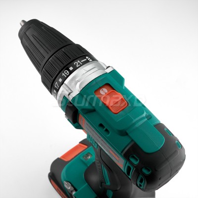 Sturmax CDM3218LB Шуруповерт аккумуляторный 18В, 2.0Ач, 2 акум